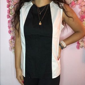 Large Worthington Stretch Black & White Blouse!